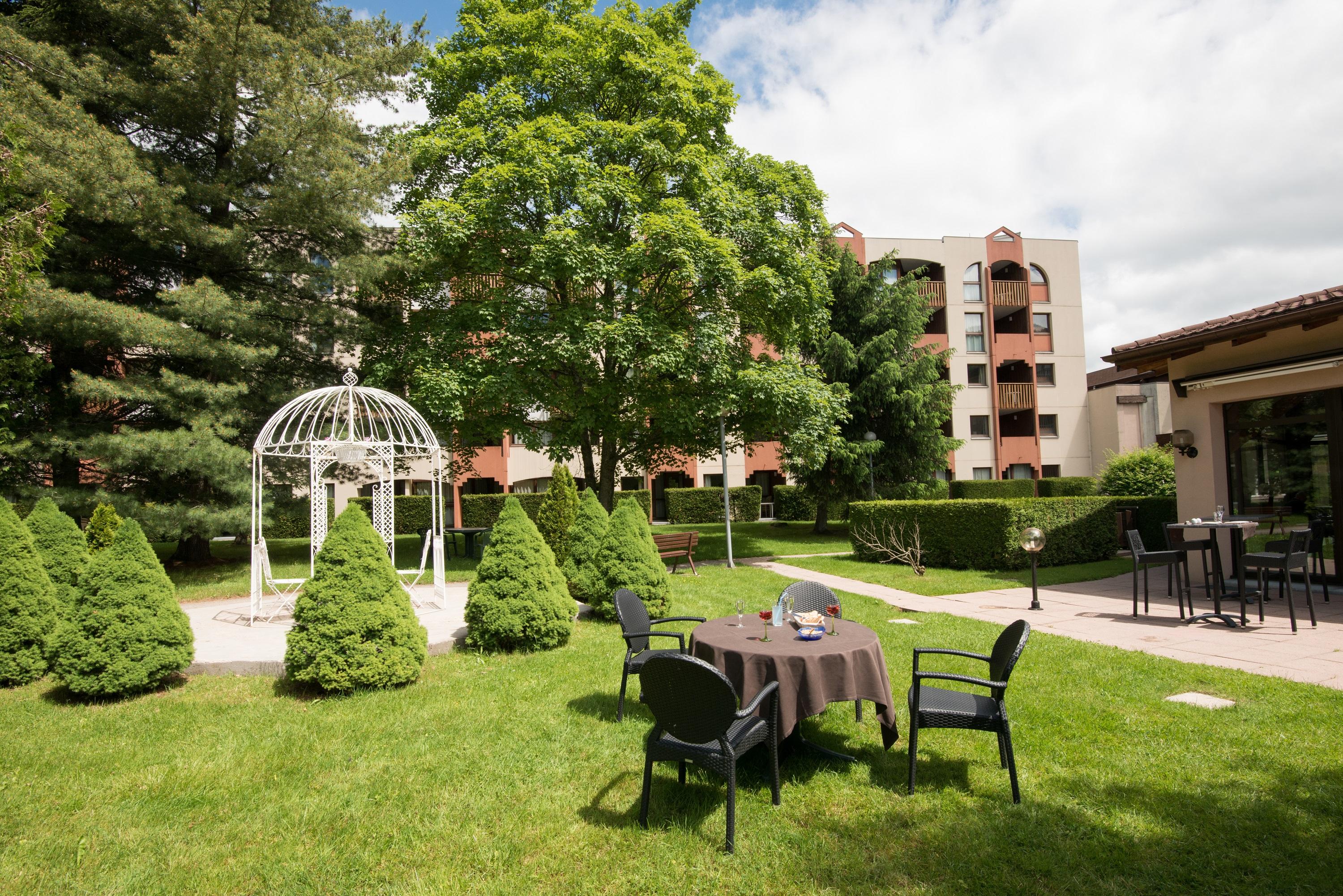 Hotel Les Vallees Labellemontagne ลาแบรส ภายนอก รูปภาพ