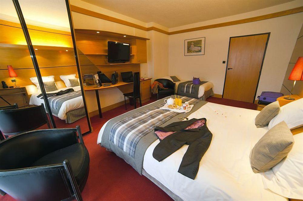 Hotel Les Vallees Labellemontagne ลาแบรส ภายนอก รูปภาพ