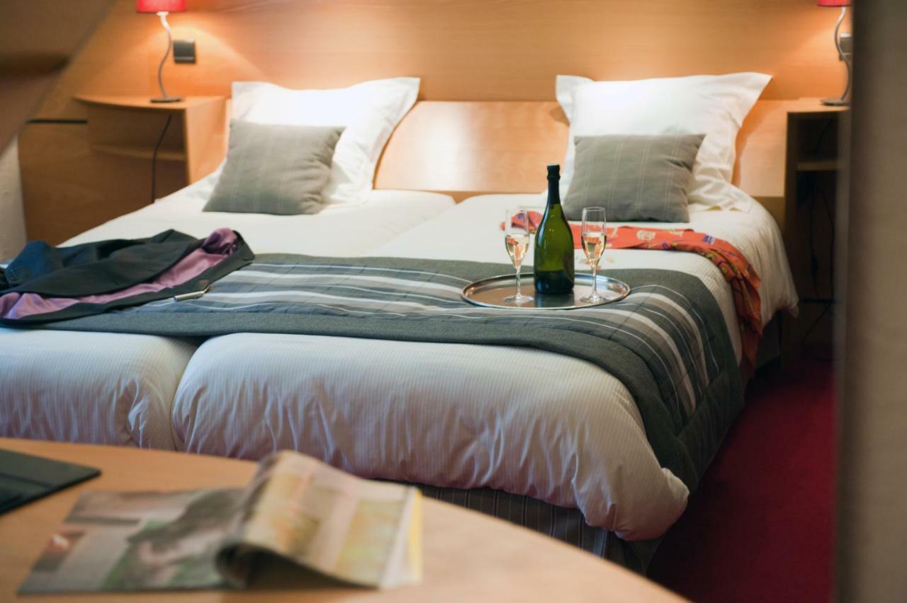 Hotel Les Vallees Labellemontagne ลาแบรส ภายนอก รูปภาพ