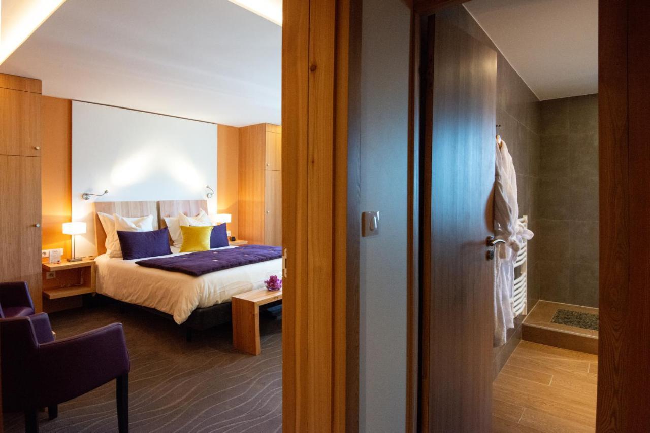 Hotel Les Vallees Labellemontagne ลาแบรส ภายนอก รูปภาพ