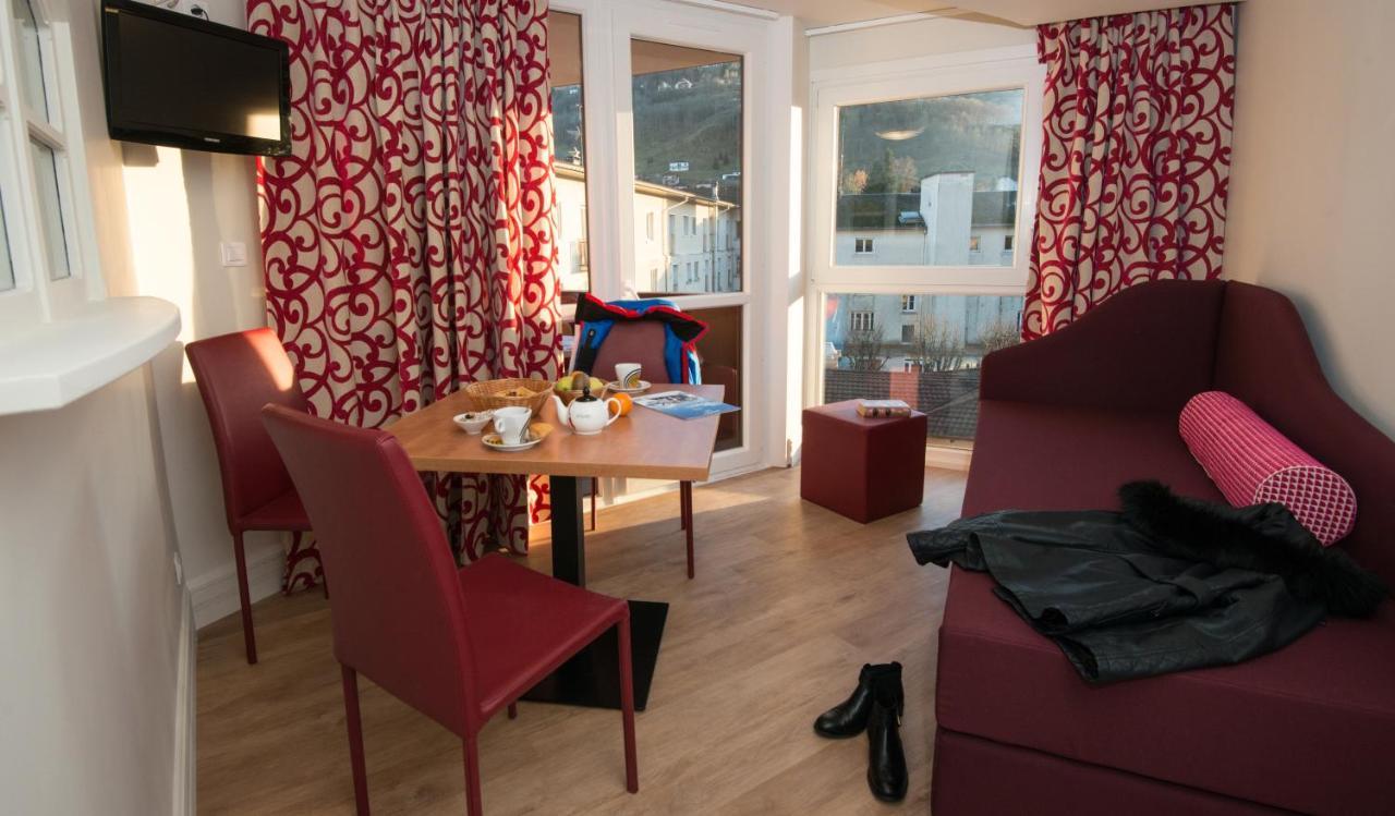 Hotel Les Vallees Labellemontagne ลาแบรส ภายนอก รูปภาพ